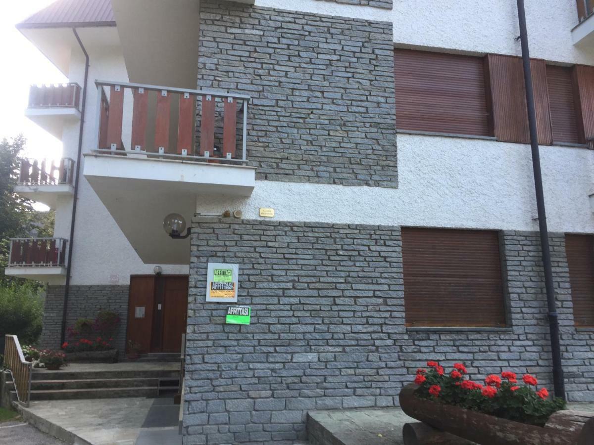 Elegante Appartamento In Centro A Bardonecchia Exterior photo